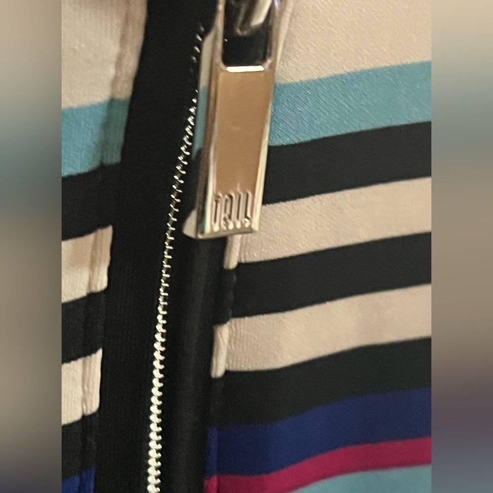 Tail Medium Striped Sleeveless Dress See All Pics - Picture 4 of 11